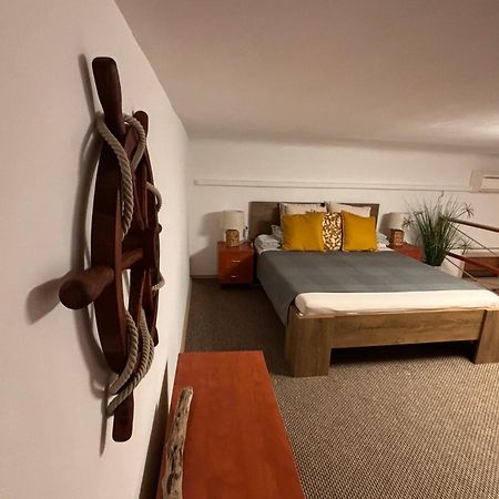 Goldcentral Apartment Danube Budapest Extérieur photo